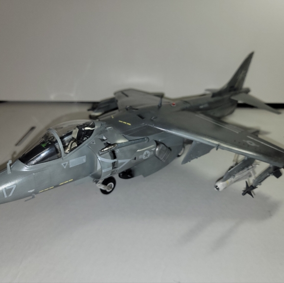 Model Airplane Harrier 2 - Picture 2 of 4